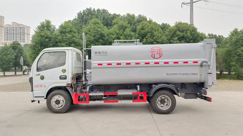 Garbage truck Garbage truck