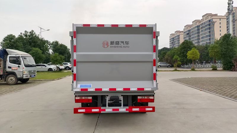 Garbage truck Garbage truck
