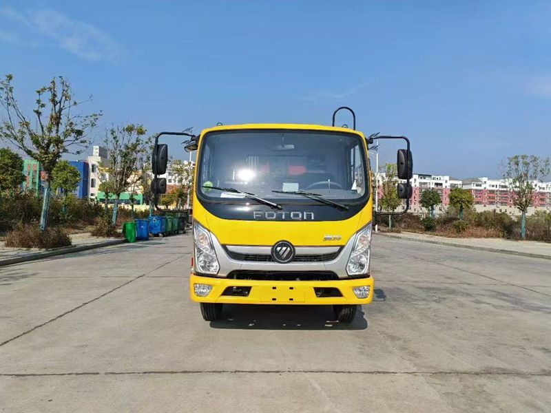 4 * 2 Futian City Clean Compressed Garbage Truck