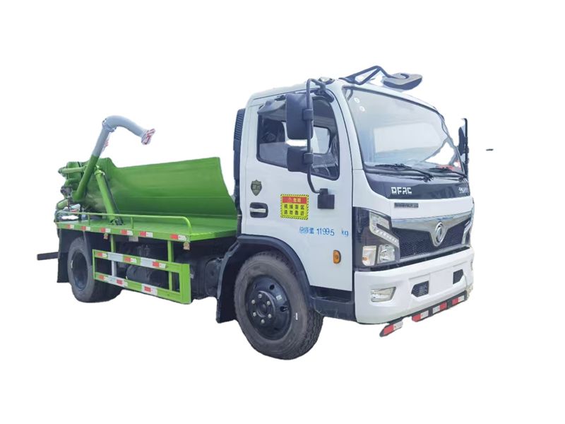 4 * 2 Dongfeng sewage suction truck