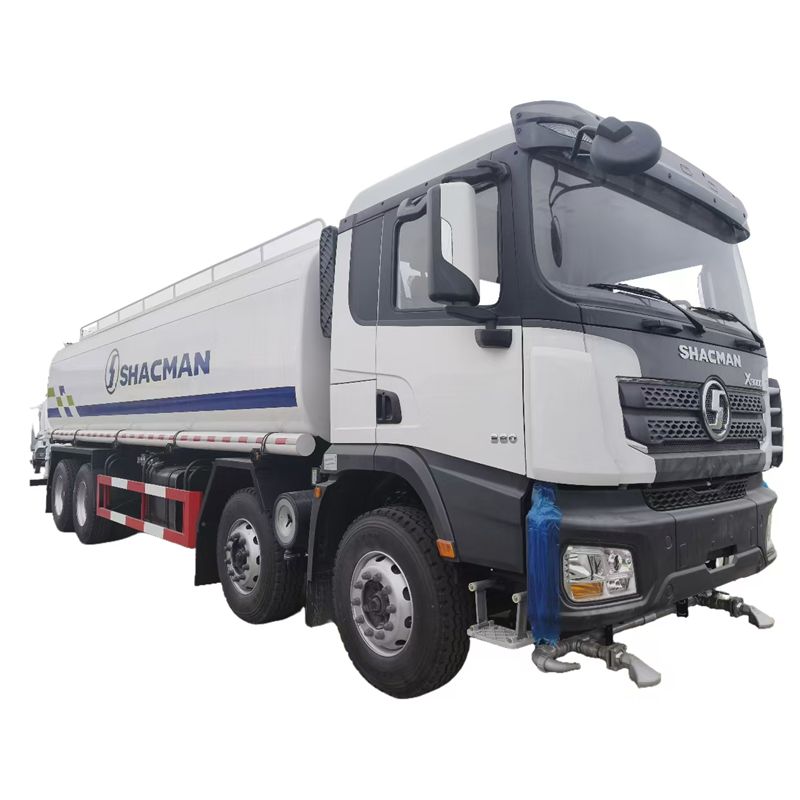 8 * 4 Shaanxi Automobile X3000 Sprinkler Truck