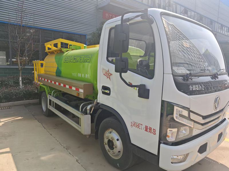 watering truck watering truck