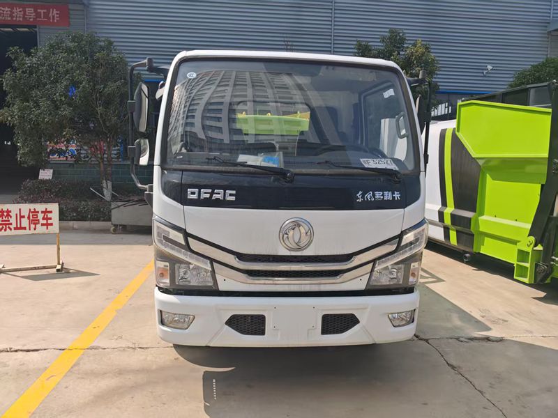 Dongfeng sprinkler truck Dongfeng sprinkler truck