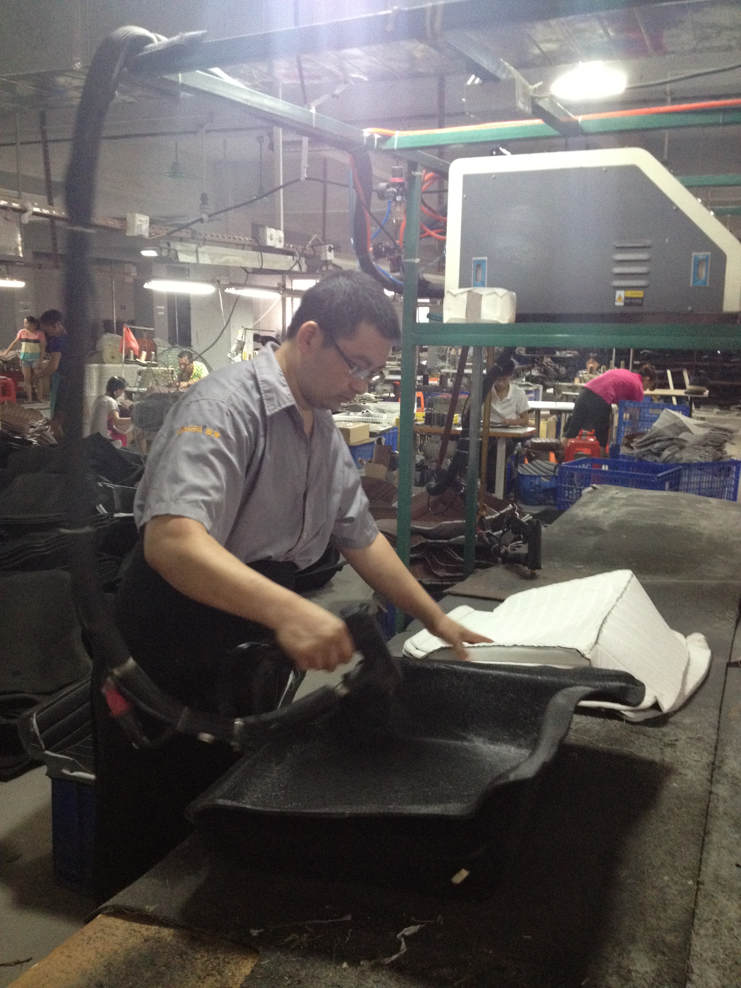 Hot Melt Adhesive Spraying Machinery in the Automotive Industry