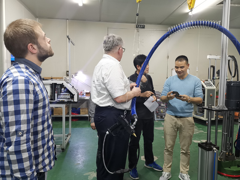 Customer Visit Our Factory