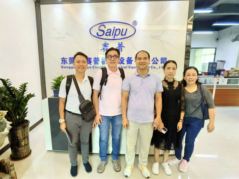 Customer Visit Our Factory