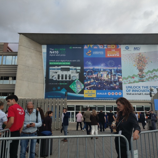 Dongguan Saipu Electromechanical Device Co., Ltd. présentera ses solutions avancées de colle thermofusible au salon Labelexpo Europe 2025.