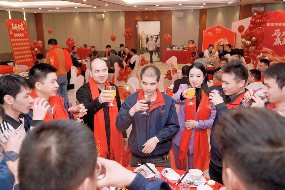 PUR Hot Melt Glue Machine