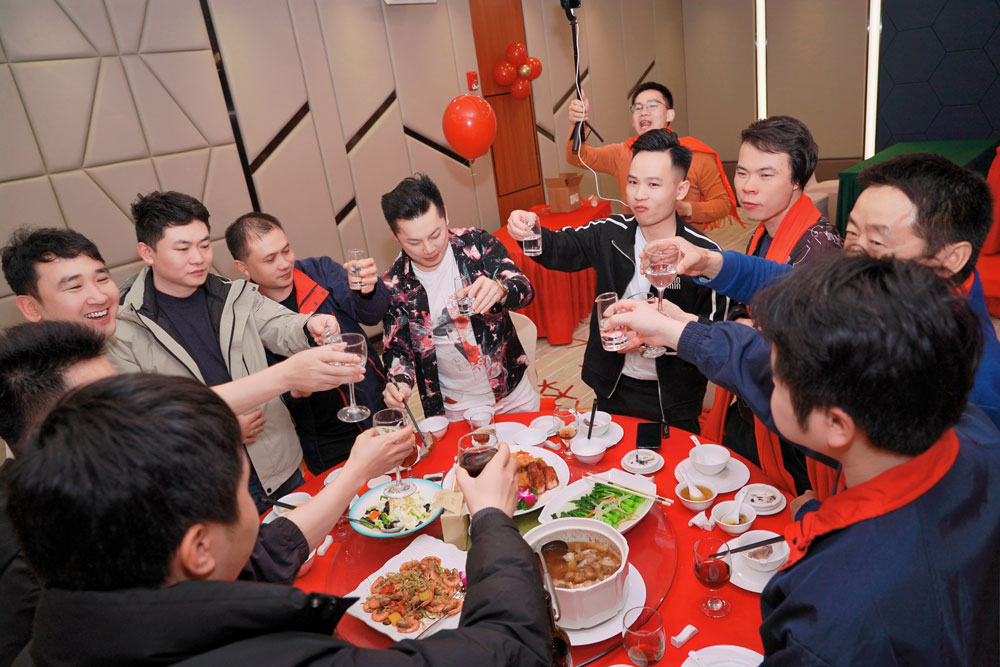 hot melt glue machine