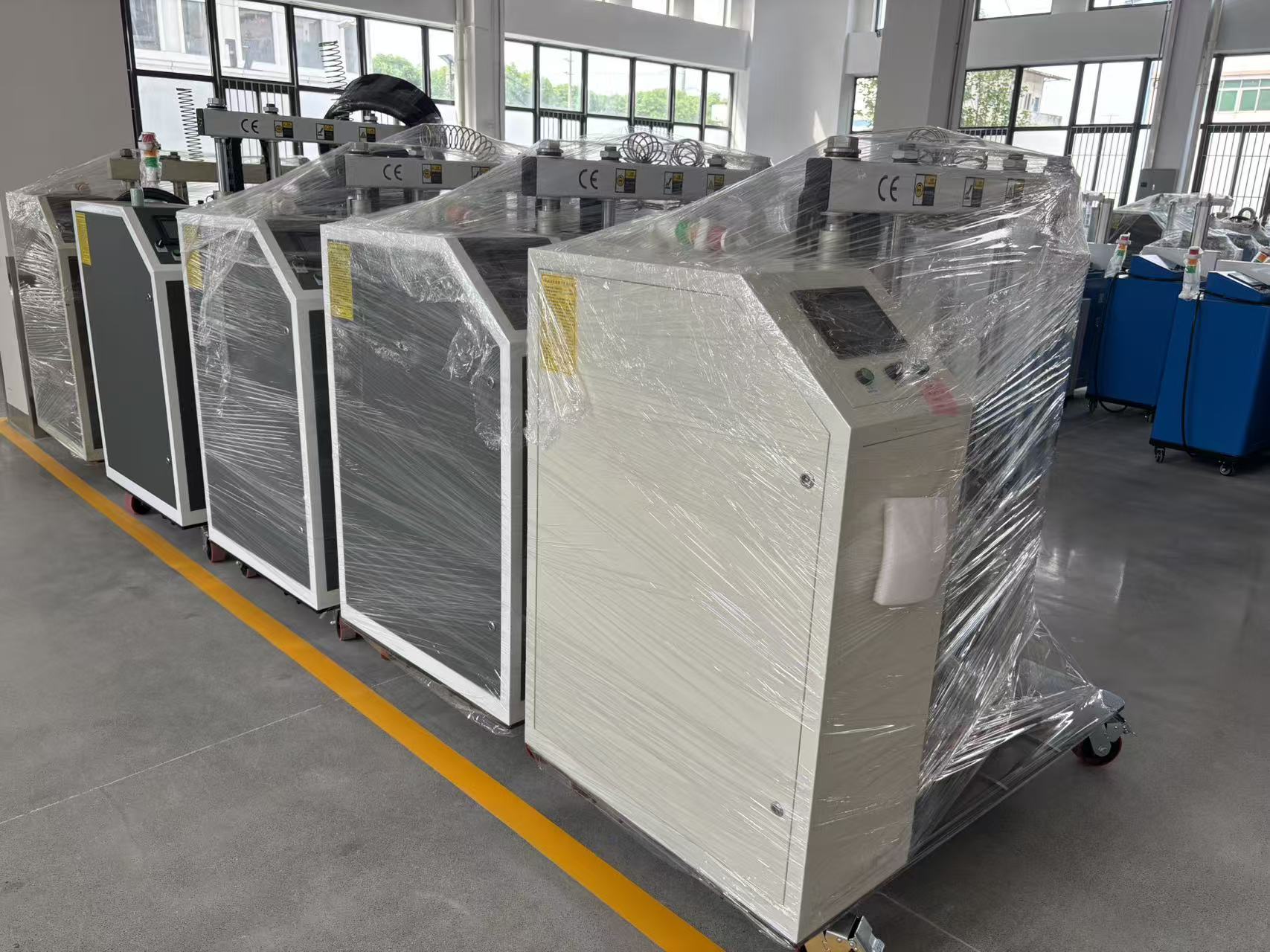 hot melt glue machine manufacturers