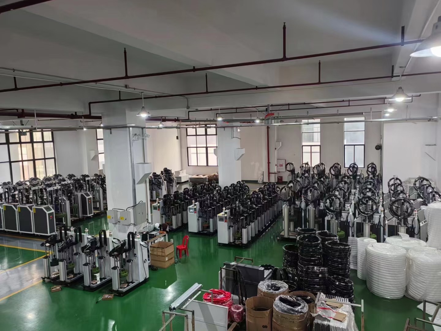 hot melt spraying machine
