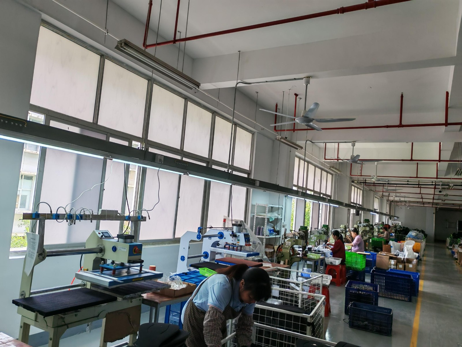 Reveting Machine.jpg