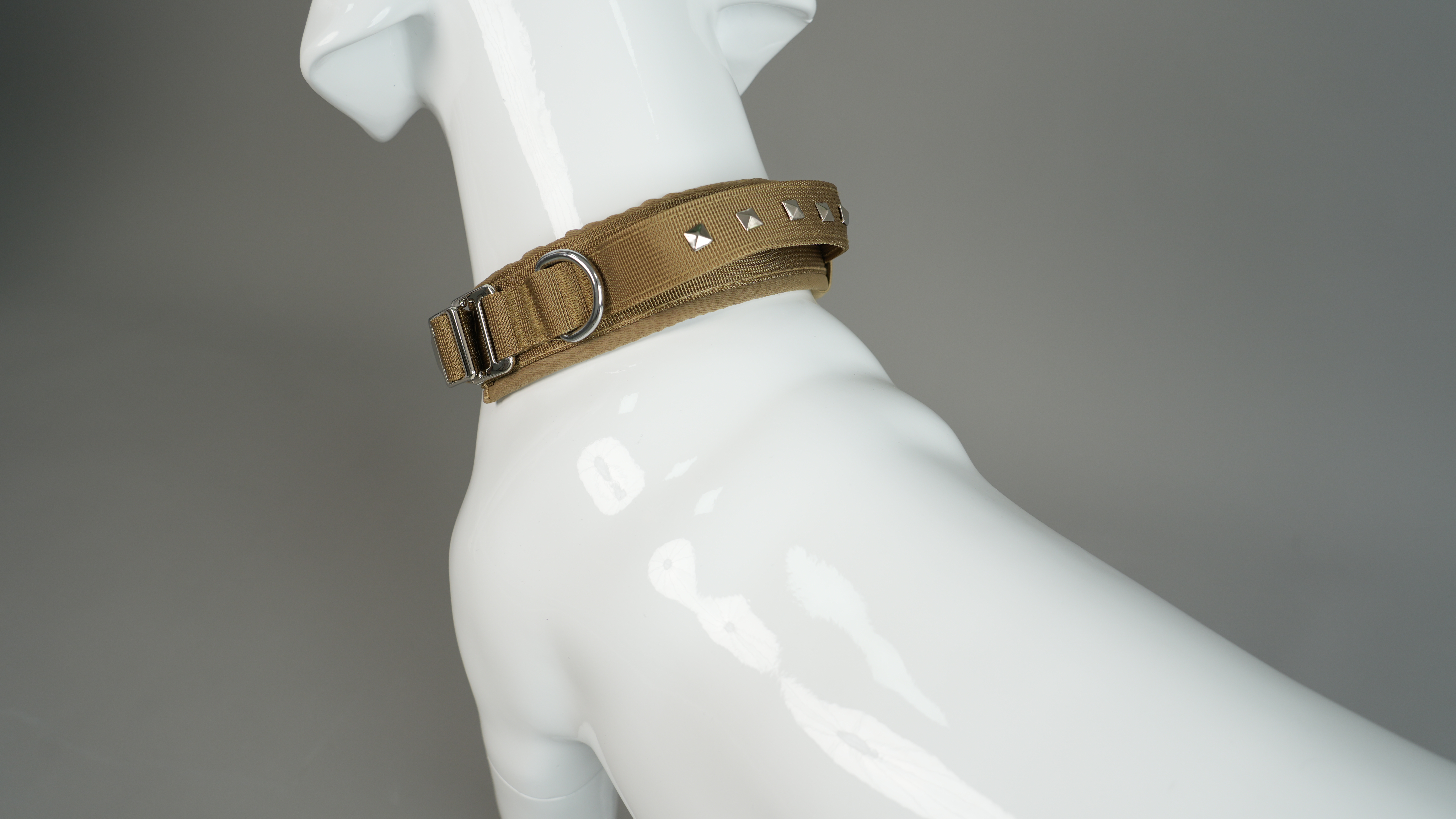 Yellow Dog Collar Product Description