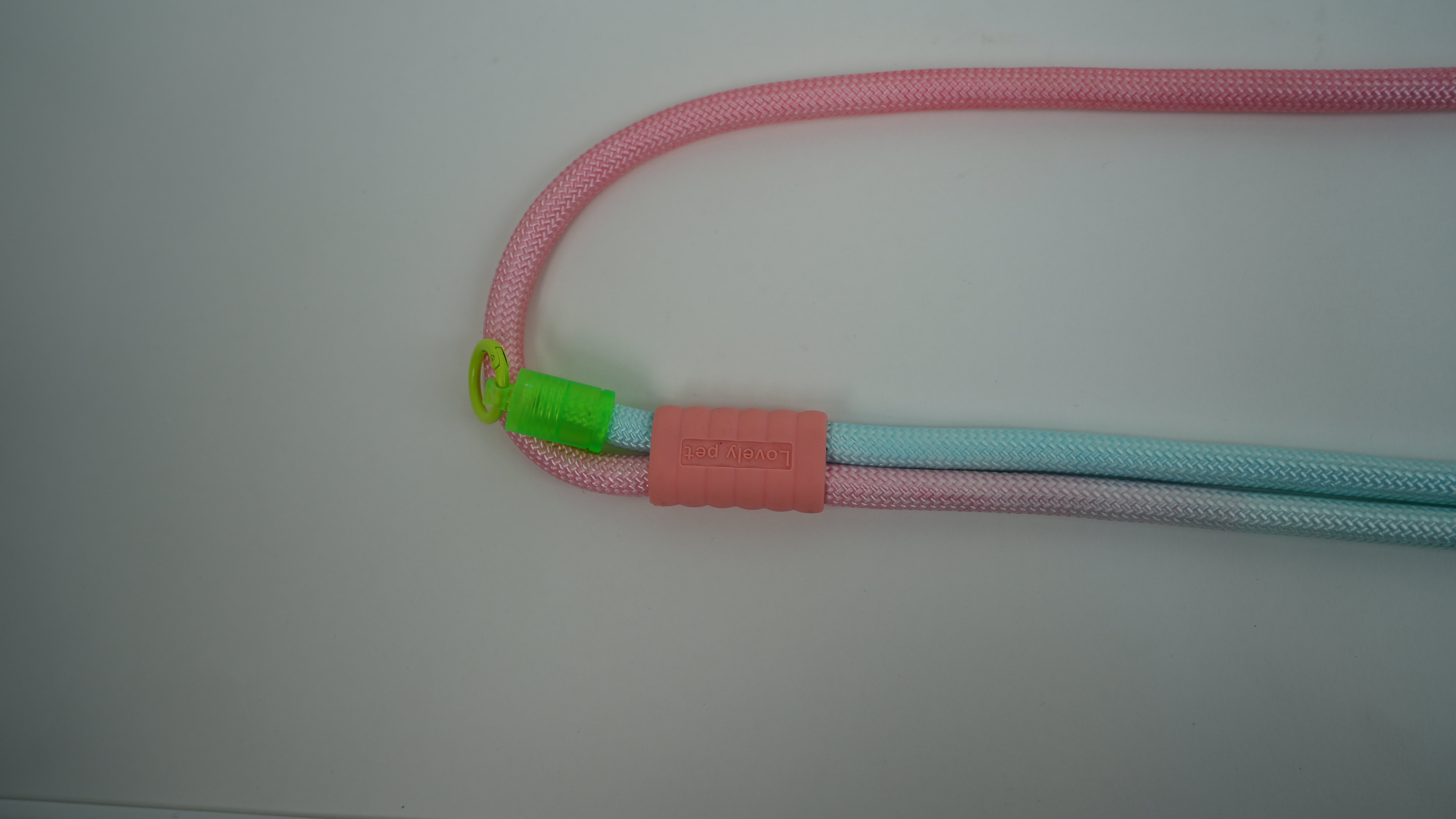 Colorful Reflective Dog Leash Durable Waterproof & Custom Leash for Daily Walks