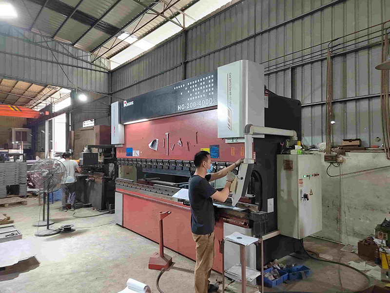 Sheet metal workshop of HANNPRO Factory