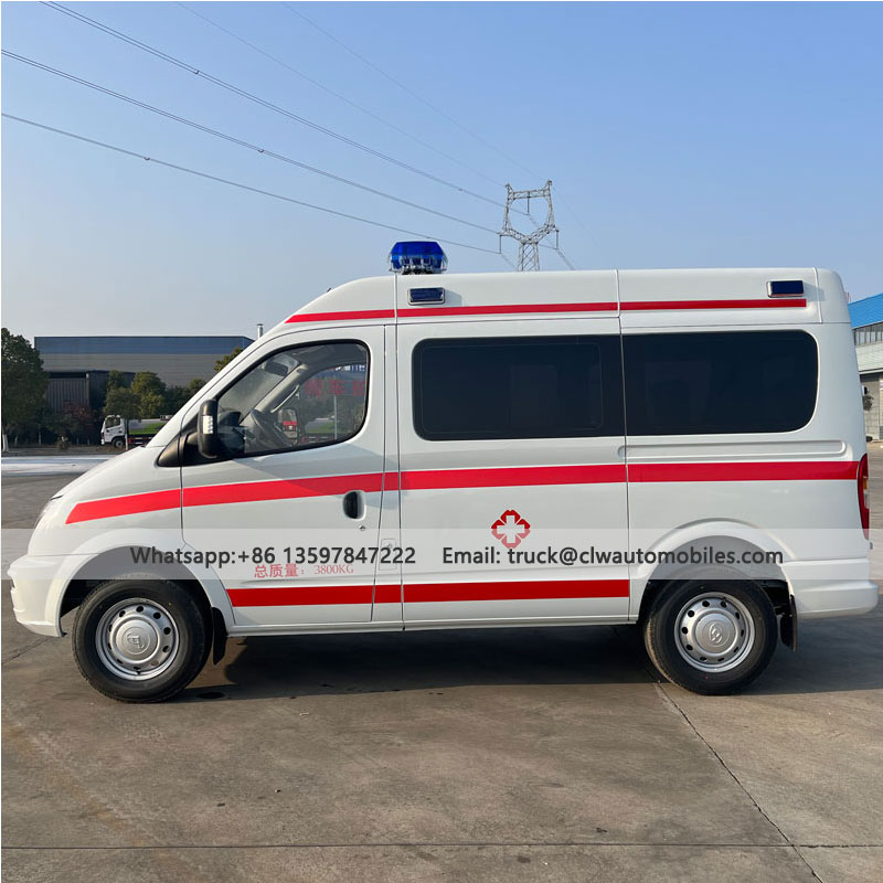 SAIC V90 New 4*2 Diesel Ambulance