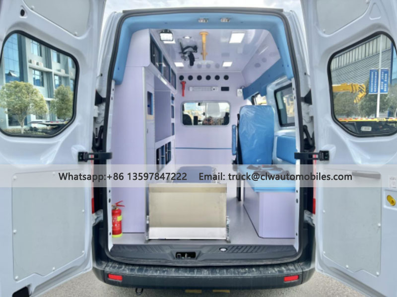 SAIC New 4*2 Diesel Ambulance