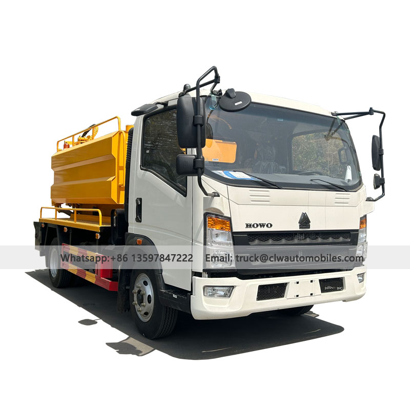 HOWO 5000L 4*2 Sewer Cleaning & Sewage Suction Truck From Supplier