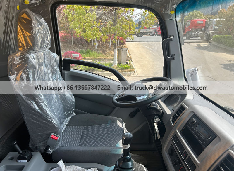 HOWO 5000L 4*2 Sewage Suction Truck