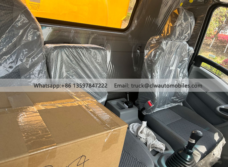 HOWO 5000L 4*2 Sewer Cleaning Truck