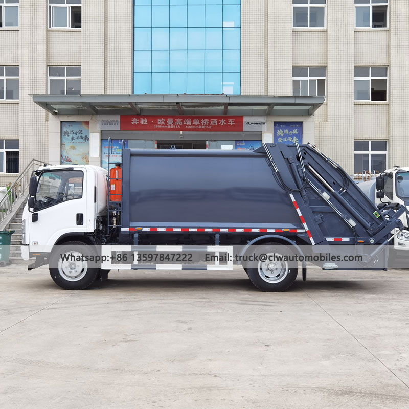 ISUZU 700P 10cbm Rear Loading Compressed Garbage Truck