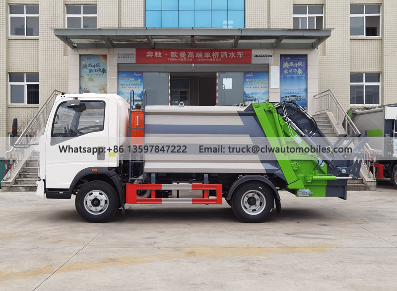 HOWO RHD Compressed Garbage Truck