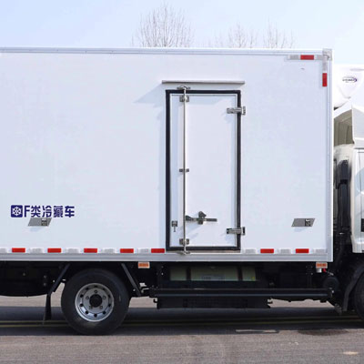 2Tons Refrigerator Truck