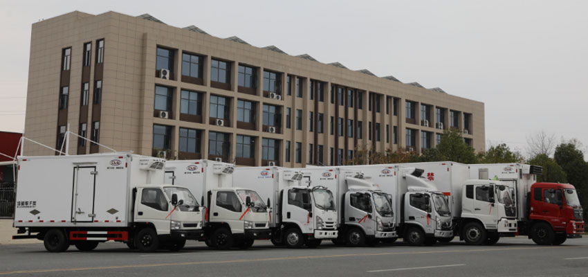 IVECO Refrigerator Truck