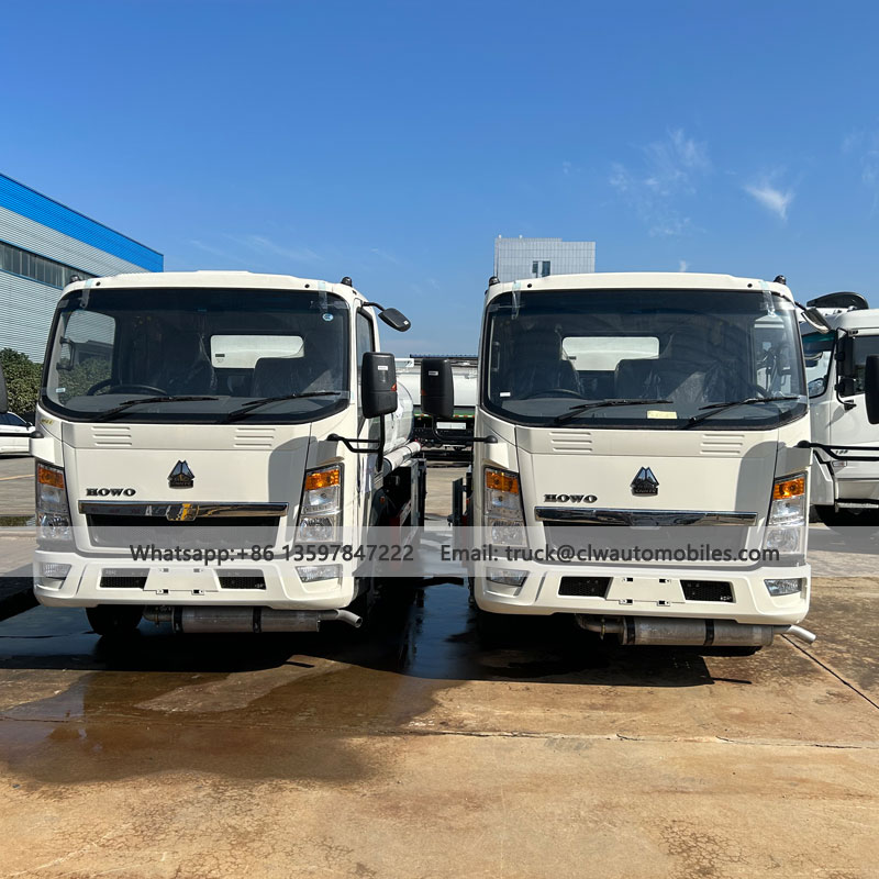 HOWO 5000L Fuel/Refueling Tank Truck
