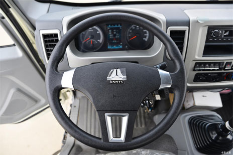 5000L Refueling Tank Truck