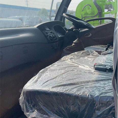 7Tons Refrigerated Truck