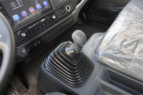 8Tons Refrigerator Truck