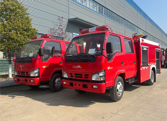 isuzu fire truck