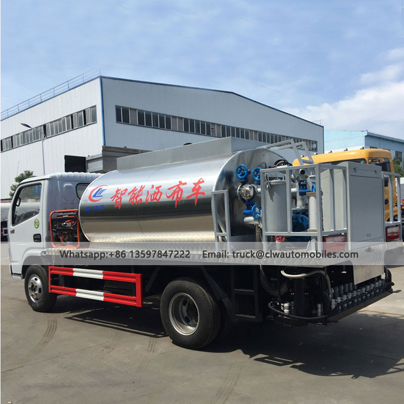 CLW 4000L Asphalt Distributor Truck For Sale