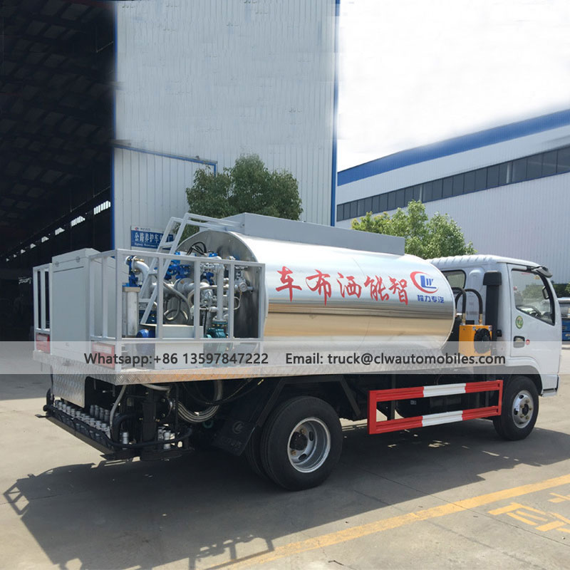 CLW 4000L Asphalt Distributor Truck For Sale