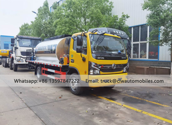 Asphalt distributor truck