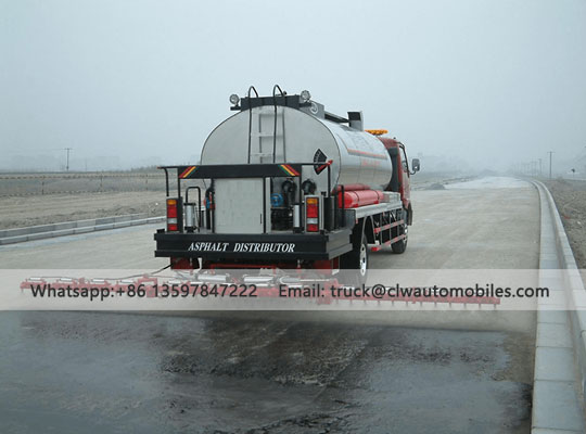 HOWO Asphalt Distributor Truck