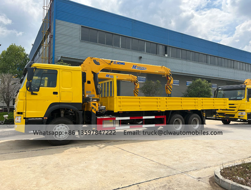 Lorry Crane