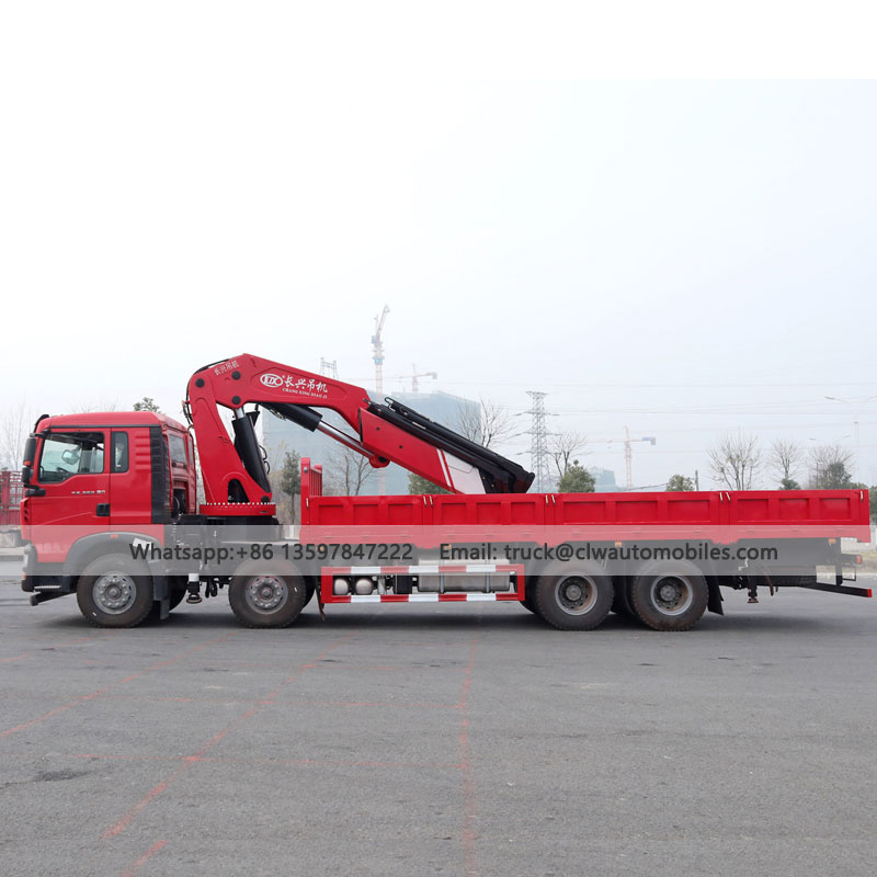 HOWO 30T Fold Arm Crane Mounted Truck 8*4 Manipulator For Sale