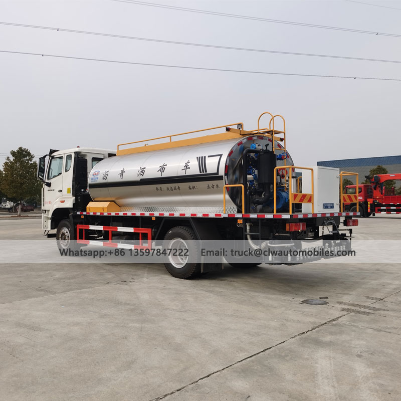 HOWO 12000L Asphalt Distributor Truck For Sale From Manufacturer