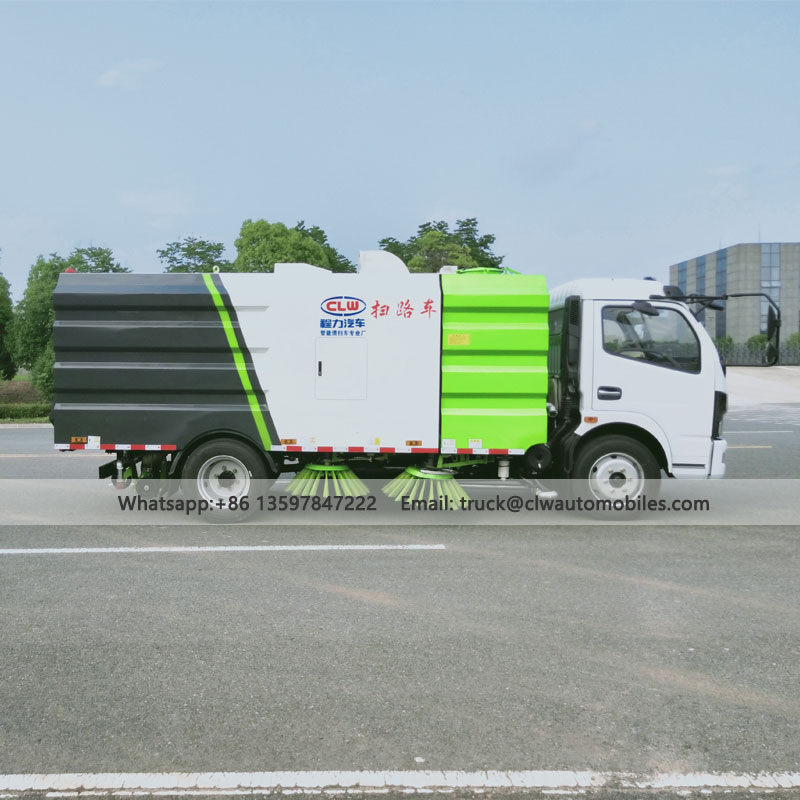 DFAC 8000L 4*2 Small Road Sweeper Truck