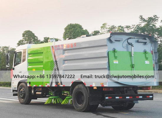 Street Sweeper Vehicle