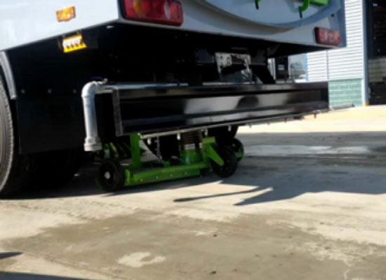 Small Street Sweeper Vehicle