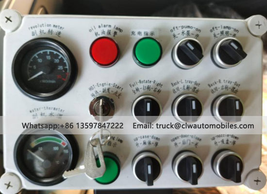 Small Street Sweeper Vehicle