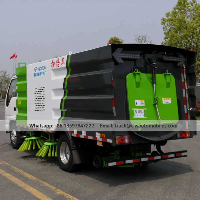 ISUZU 6000L Street Sweeper Truck