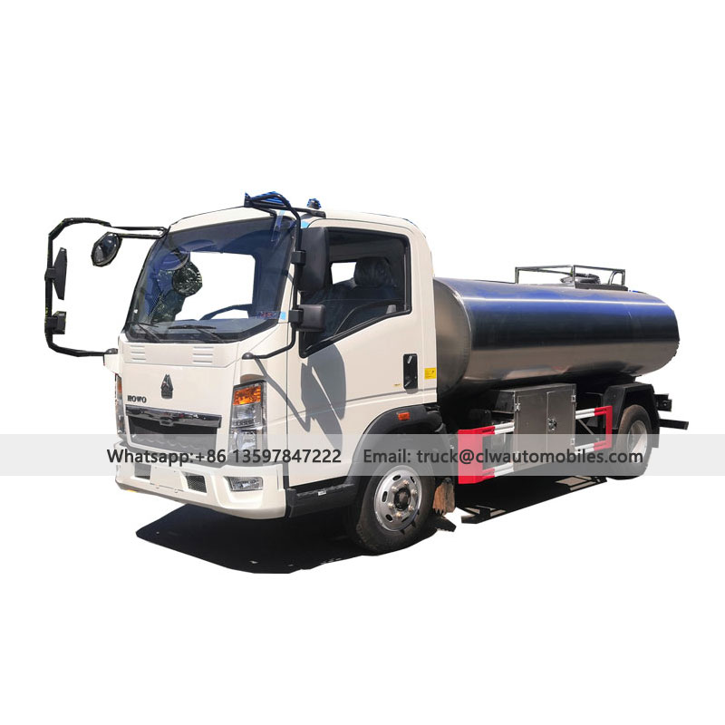 HOWO 5000L Fresh Milk Transporation Vehicles