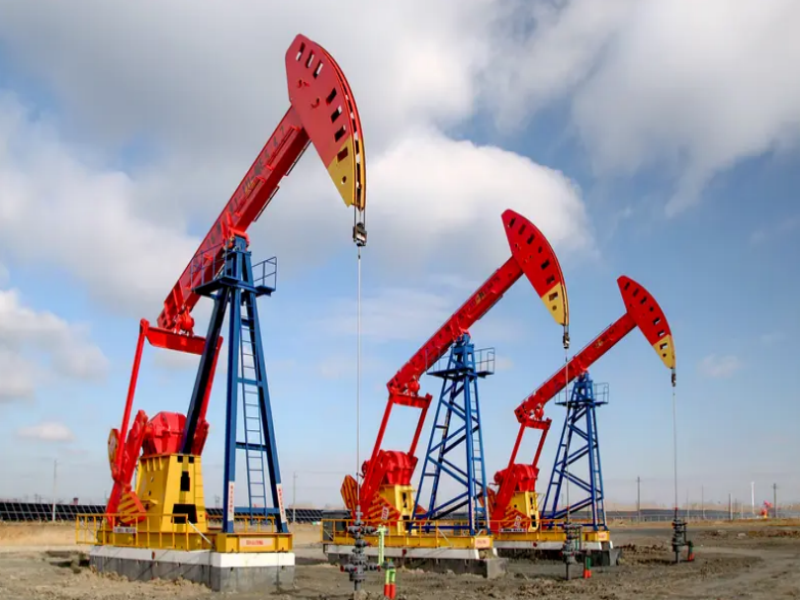 What Is the Main Difference Between a Natural Flow Well and an Artificial Lift Well