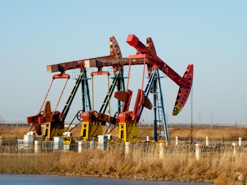 ما هو الفرق بين مضخة القضيب من نوع واجهة برمجة التطبيقات (API) ومضخة البئر