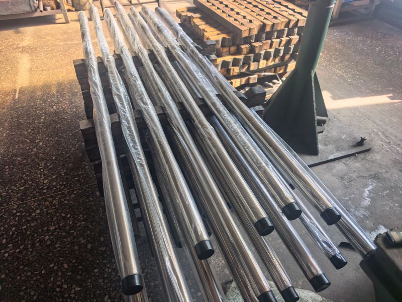Metal spray welding plunger Metal spray welding plunger