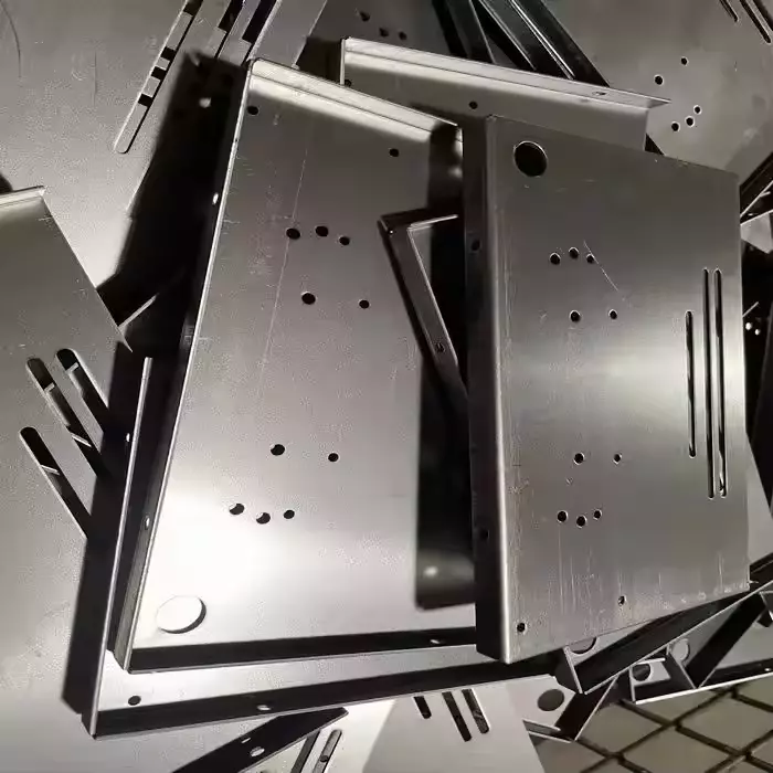 Kundenspezifisches Laserschneiden von Metallteilen, Stanzen, Schweißen, Verarbeiten von Edelstahl, Aluminium, Metallbeschlagteilen